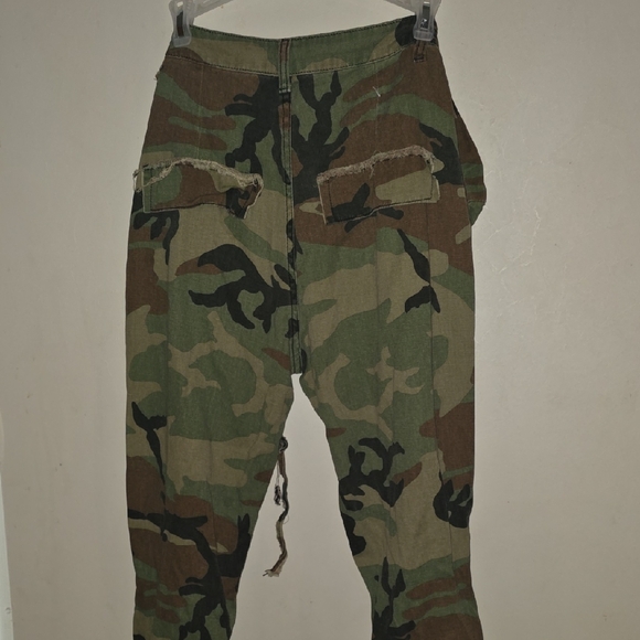 Green and Brown Cargo Pants with Tactical Design - Picture 4 of 4